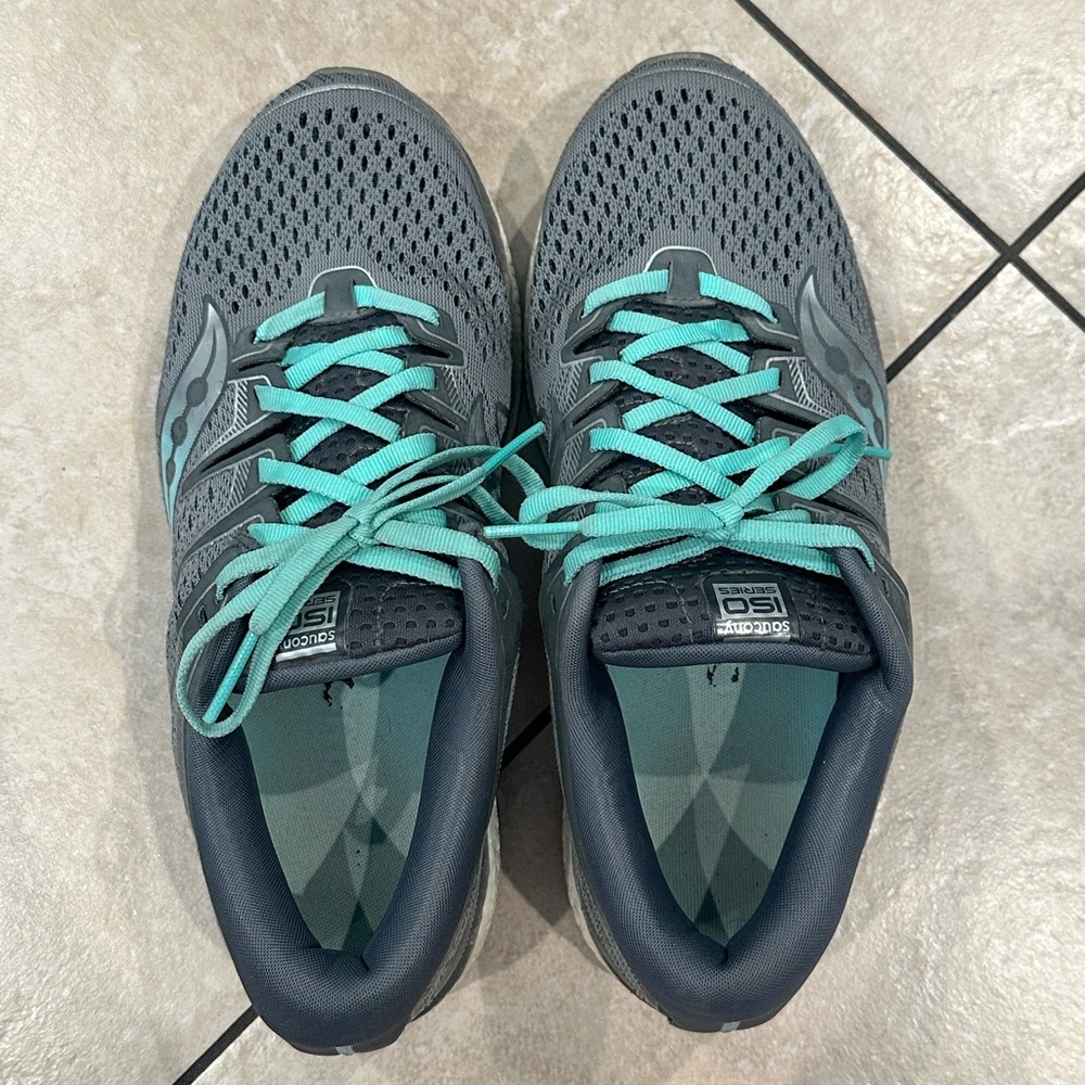 Saucony Triumph ISO 5 Road-Running Shoes